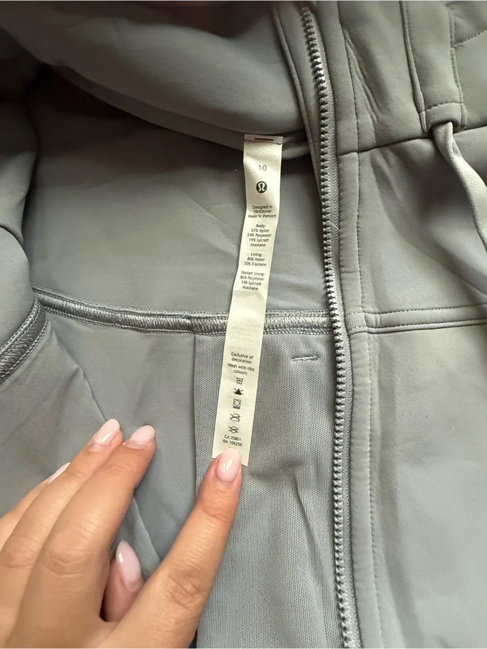 Lululemon Cropped Zip Up - Picture 5 of 10